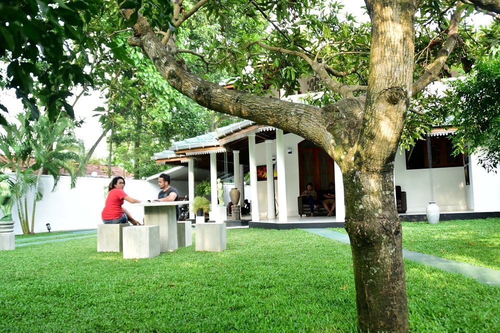 Sky Transit Hotel Katunayake Exterior photo